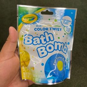 CRAYOLA💥 COLOR TWIST BATH BOMB💥